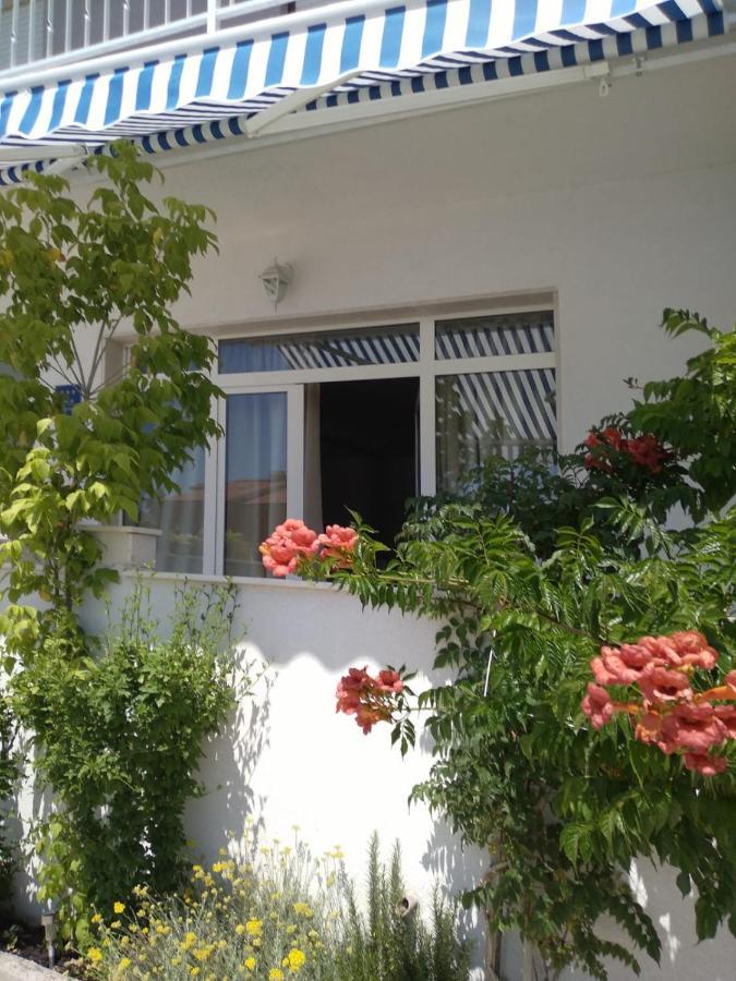 Apartmani Buba Podstrana Ngoại thất bức ảnh