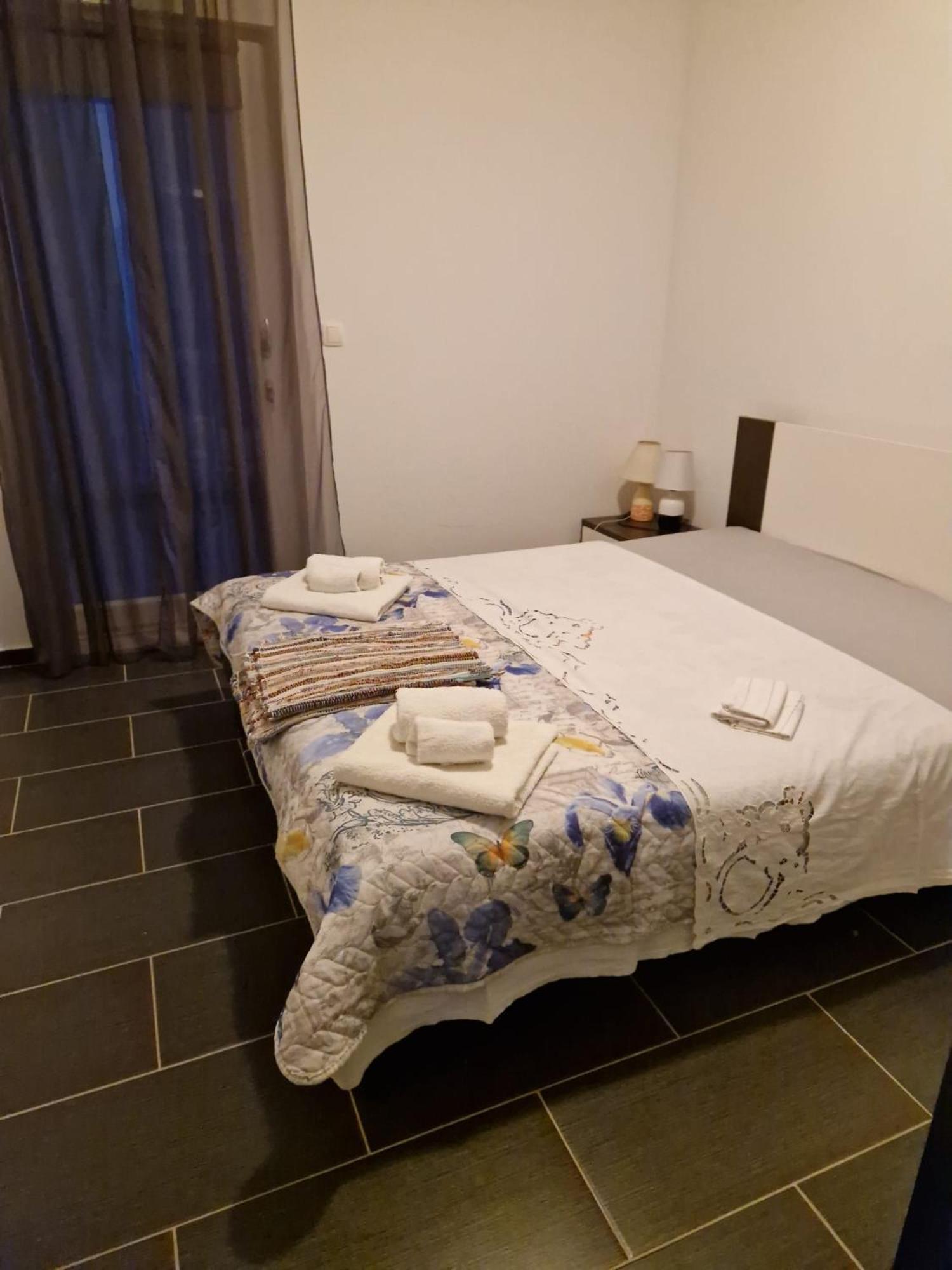 Apartmani Buba Podstrana Ngoại thất bức ảnh