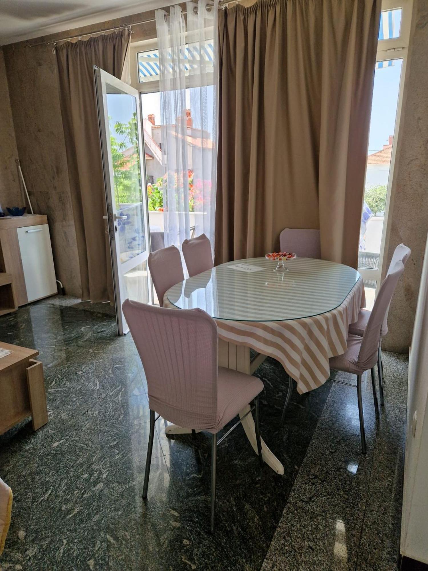 Apartmani Buba Podstrana Ngoại thất bức ảnh